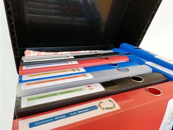 Kunst op reis koffer