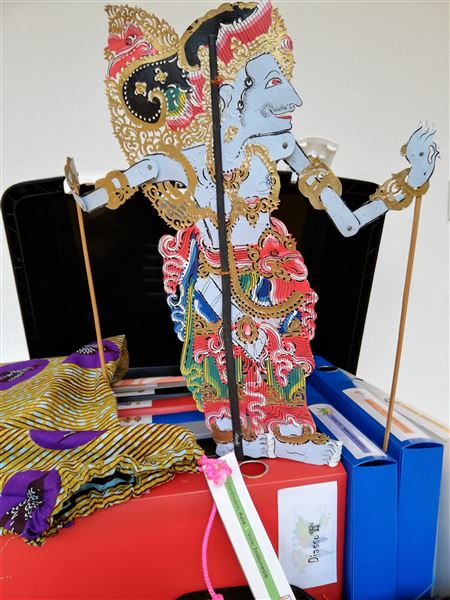 Kunst op reis koffer